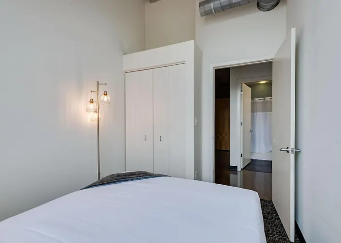 West Loop - Views With In & Out Parking 4 * Chicago